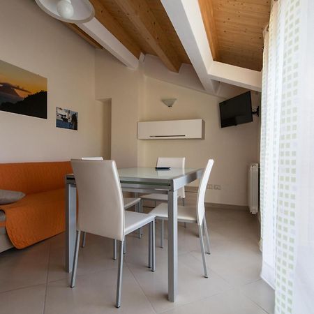 Case Panoramiche Sul Lago Messina Ngoại thất bức ảnh